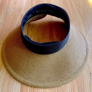 Eric Javits Squishee Halo, brand new condition